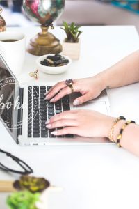 Feminine WordPress Theme