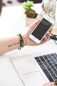 Feminine WordPress Theme
